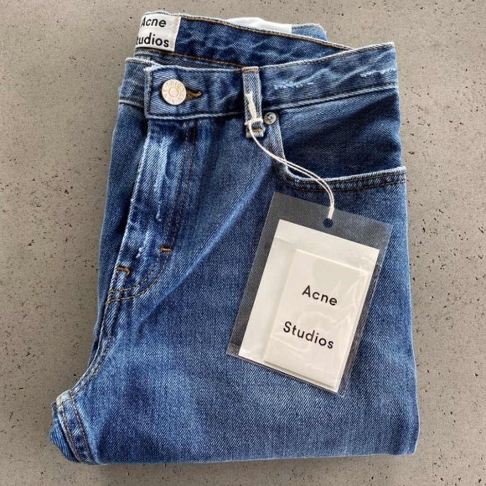 ACNE STUDIOS relaxed fit size 32 jeans